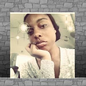 Meet your Posher, Lisha